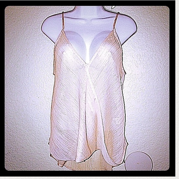 ASTR Sheer Gold Tank - Picture 2 of 3